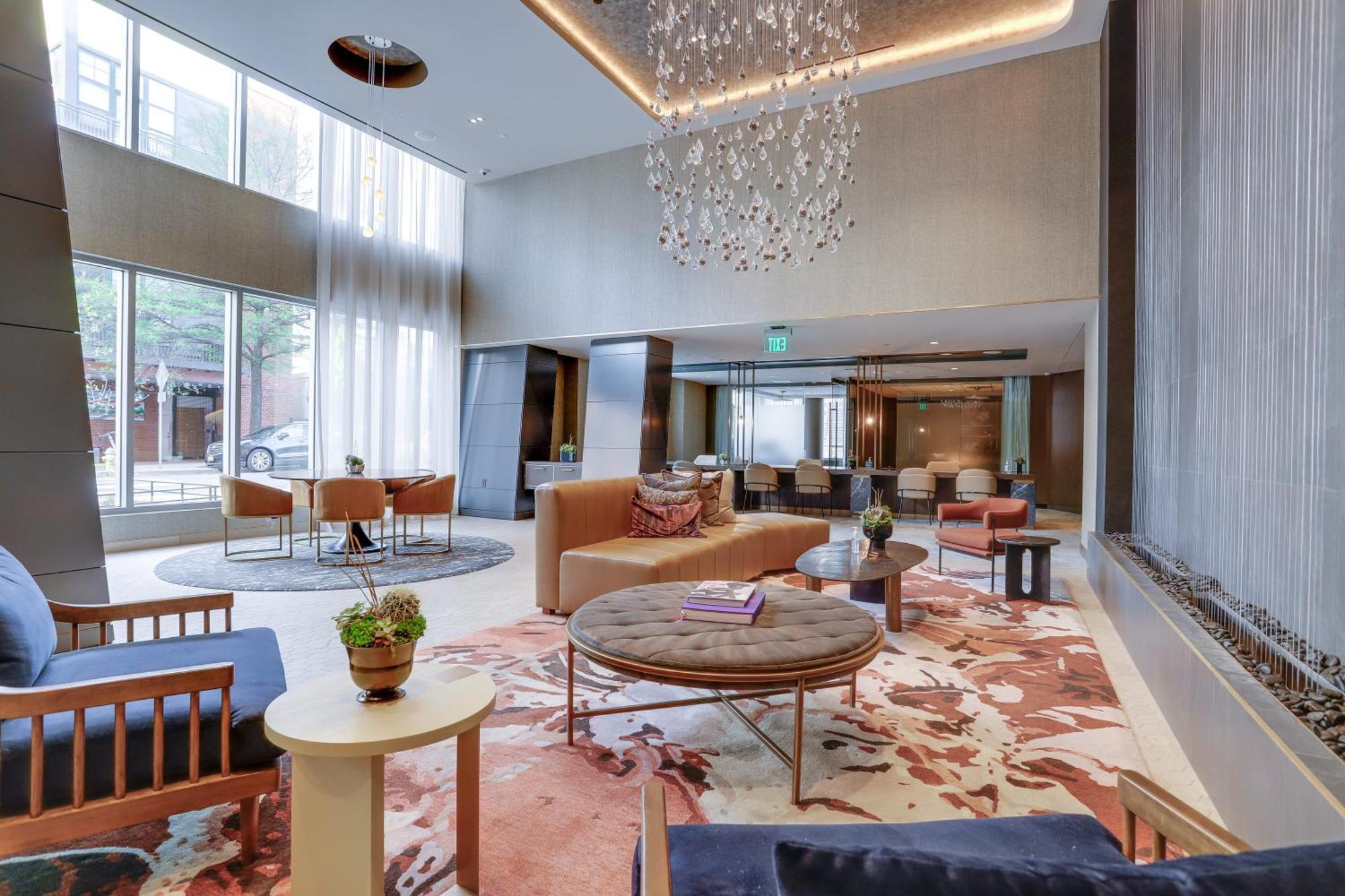 Stylish Condo At Clarendon With Rooftop Views Arlington Exterior foto